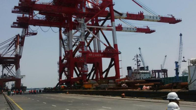 Terminal Nilam Pelabuhan Tanjung Perak Surabaya.