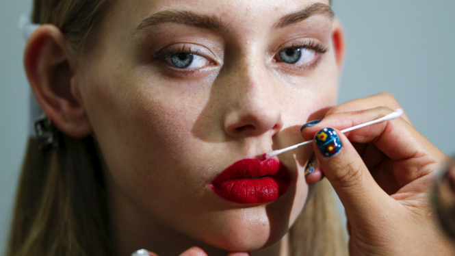 Ilustrasi lipstik.