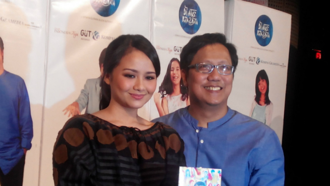 Gita Gutawa dan ayahnya, Erwin Gutawa.