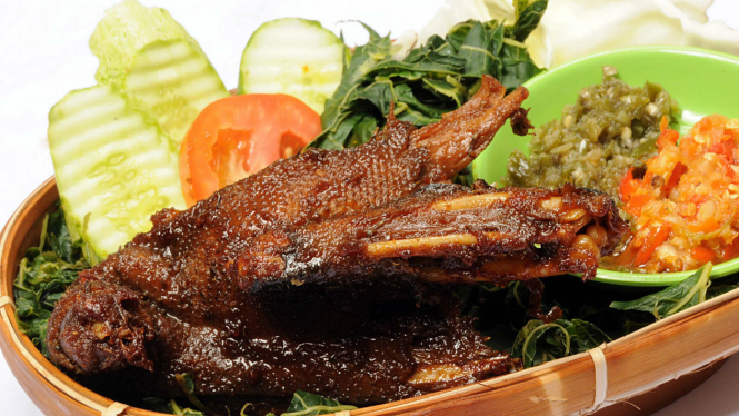 Ilustrasi bebek goreng