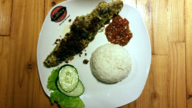 Menu lele di Warung Lebay