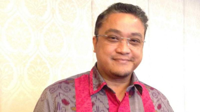 Ketua Komisi IX DPR  Dede Yusuf