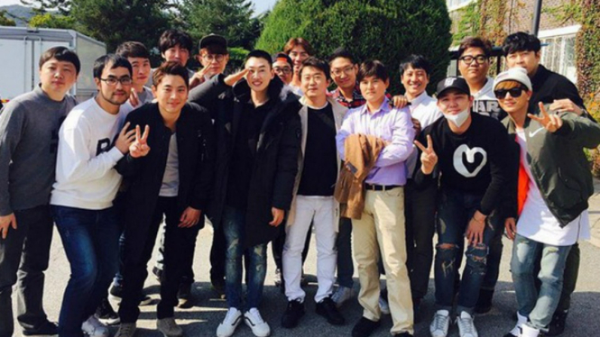 Personel Super Junior Eunhyuk masuk wajib militer