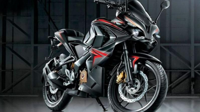 Bajaj Pulsar RS200 Demon Black.
