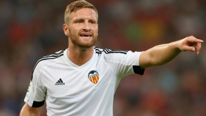 Bek Valencia, Shkodran Mustafi.