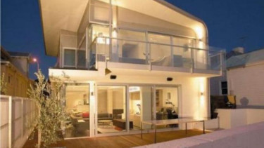 sebuah model rumah minimalis