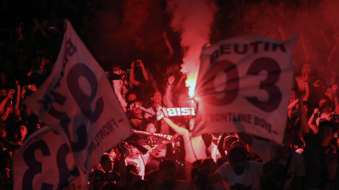 Bobotoh Persib Bandung di Final Piala Presiden 2015