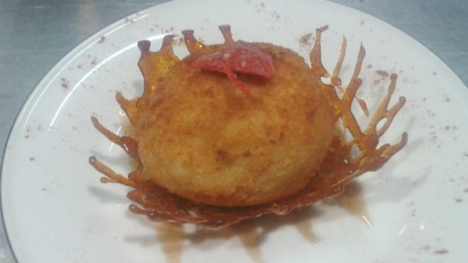 Bongkahan goreng es cream Lasminingrat