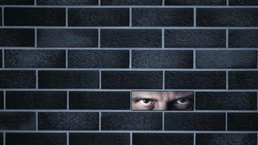 ilustrasi stalker / orang jahat 