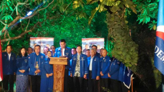 Jumpa pers Partai Demokrat menanggapi satu tahun Pemerintahan Jokowi-JK. 