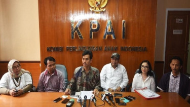 Ketua KPAI Asrorum Ni'am Sholeh