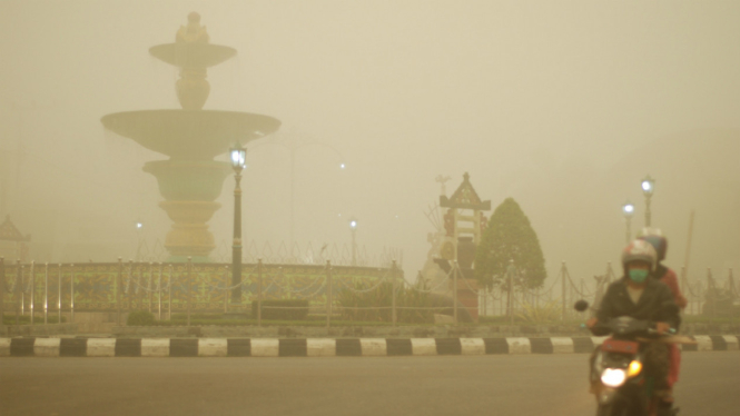 Kabut asap tebal di Muara Teweh