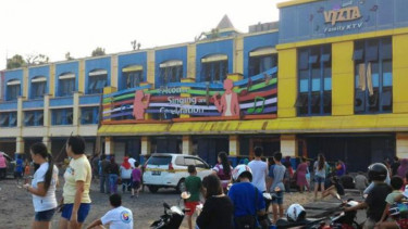 Kebakaran di Inul Vizta Manado, Minggu dinihari 25 Oktober 2015