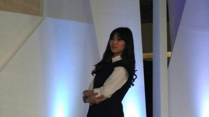  Isyana Sarasvati 