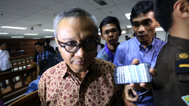 Terdakwa Kasus UPS Alex Usman saat jalani Sidang Perdana