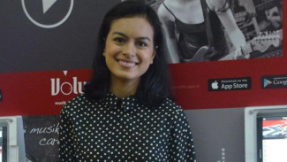 Alasan Eva Celia Jarang Terlihat Akting Lagi