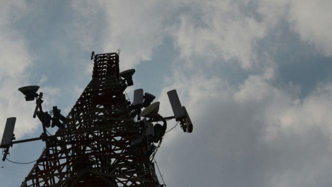 Ilustrasi/Perawatan Base Transreceiver Station (BTS) 4G.