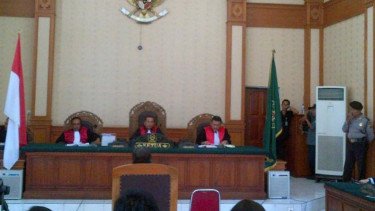 Suasana sidang kasus pembunuhan Engeline.