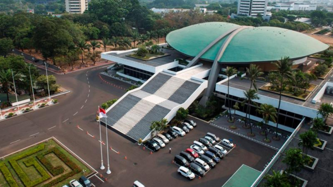 Kompleks bangunan MPR/DPR/DPD di Senayan, Jakarta.