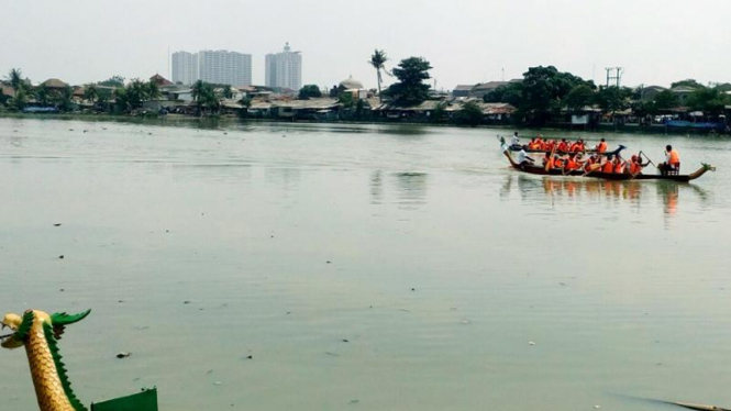 Festival Perahu Naga.
