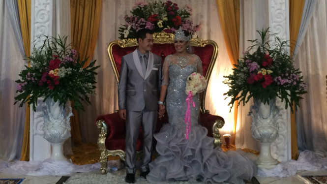 Pernikahan ala Ratu Ely Sugigi