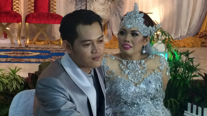 Pernikahan ala Ratu Ely Sugigi