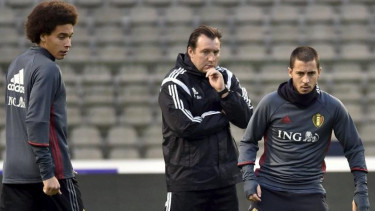 Pelatih Timnas Belgia, Marc Wilmots (tengah)