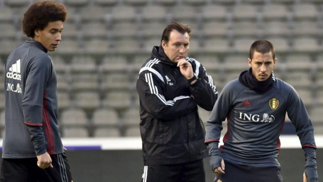 Pelatih Timnas Belgia, Marc Wilmots (tengah)