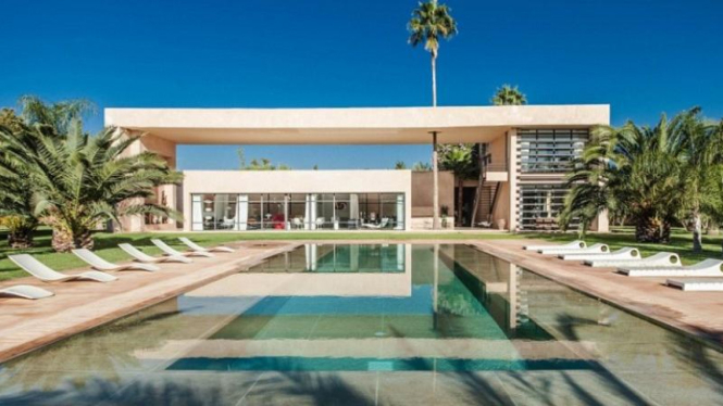 Rumah Bekas James Bond Spectre