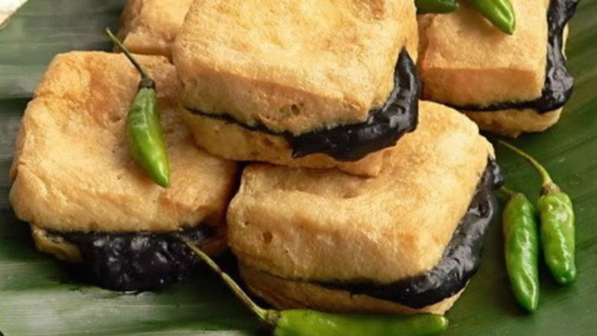 Tahu petis 