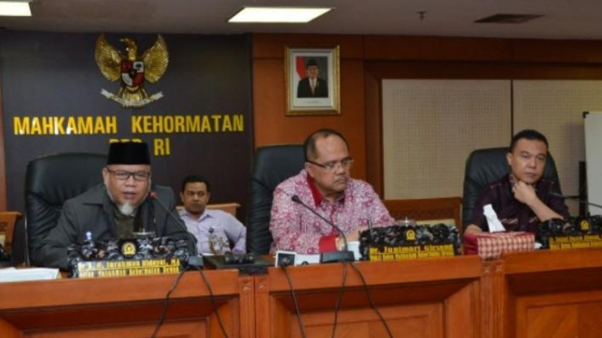 Mahkamah Kehormatan Dewan (MKD).