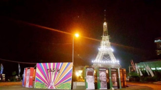 Keren, Replika  Menara Eiffel Ada di Tasikmalaya