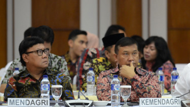 rapat persiapan penyelenggaraan pilkada serentak