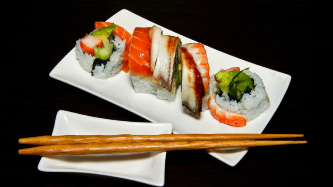 Ilustrasi sushi