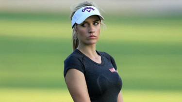 Pegolf seksi Paige Spiranac