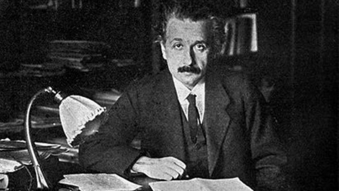 Albert Enstein