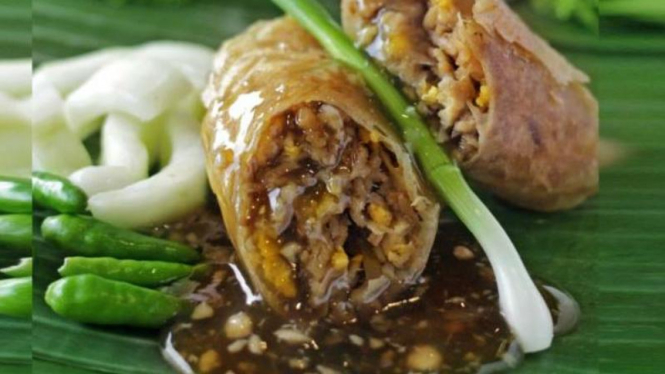 Lumpia Semarang.