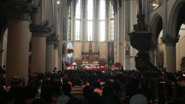 Natal di Gereja Katedral