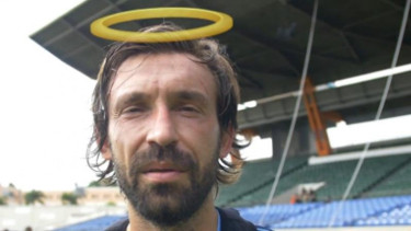 Andrea Pirlo dalam video Natal 2015
