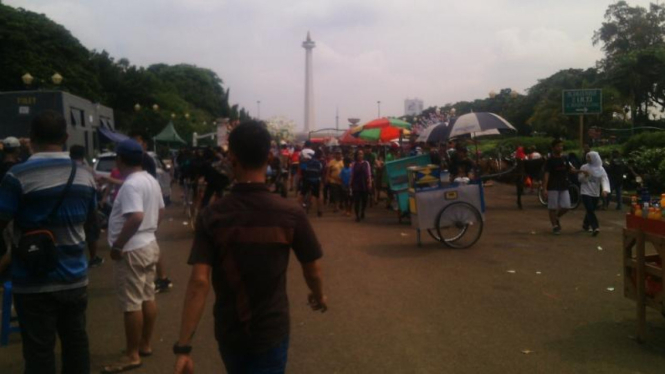 Monumen Nasional (monas).