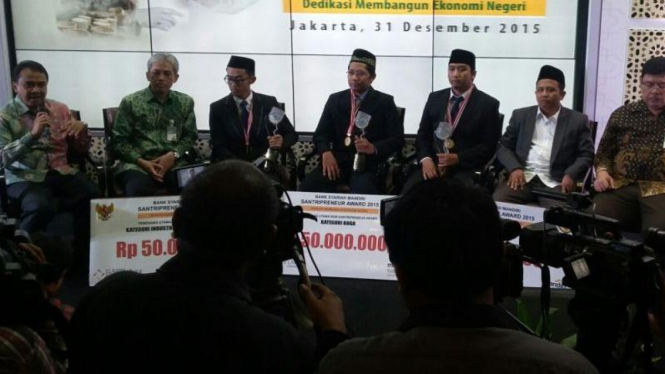 Pemenang BSM Santripreneur award 2015