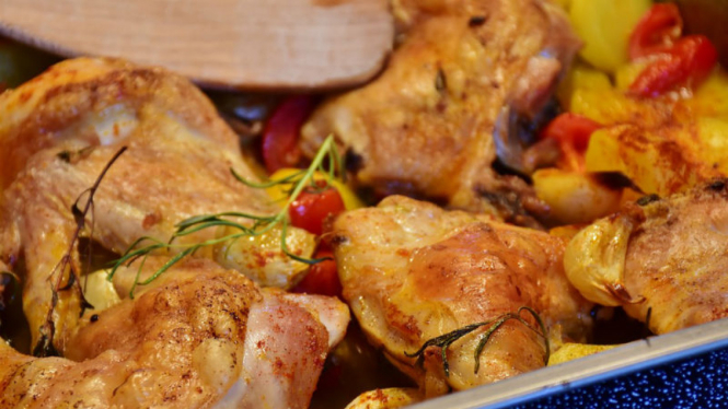 Ayam bakar.