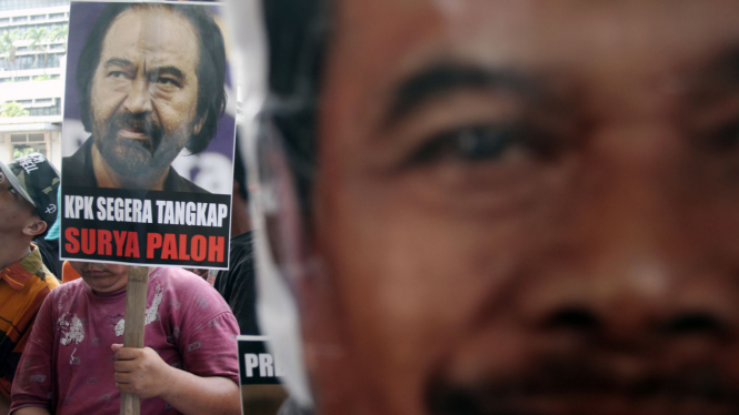 Desakan Untuk KPK Periksa Surya Paloh
