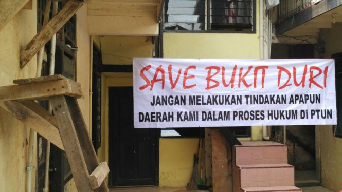 Warga Bukit Duri menolak pembongkaran untuk normalisasi Kali Ciliwung