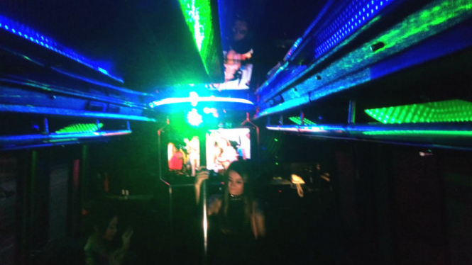 Royale VIP Bus
