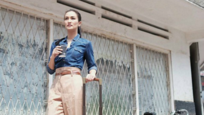Atiqah Hasiholan