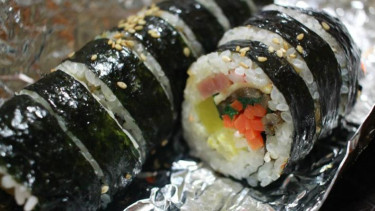 Kimbap, kuliner Korea.