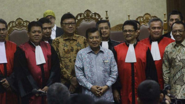 Jusuf Kalla bersaksi untuk Jero Wacik