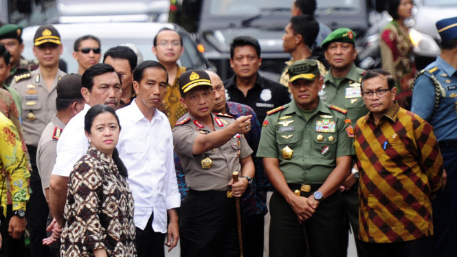 Presiden Joko Widodo Tinjau Lokasi Bom Sarinah