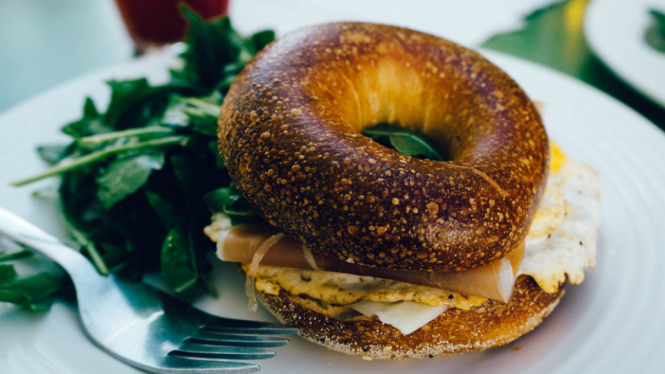 Roti Bagel